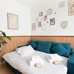 Bright & Charming Apartment In Paris 1Bdr