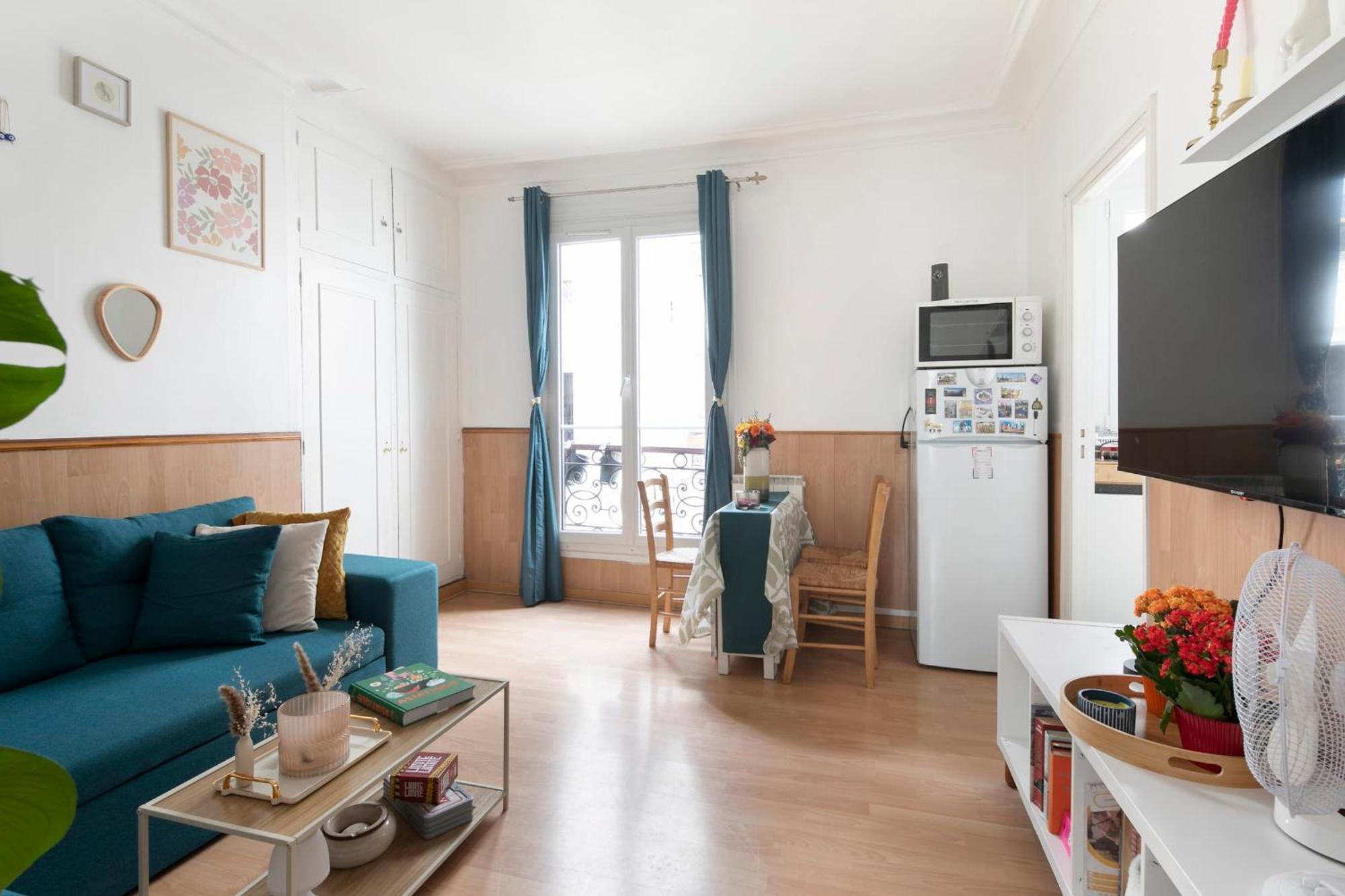Bright & Charming In 1bdr Apartment Paris